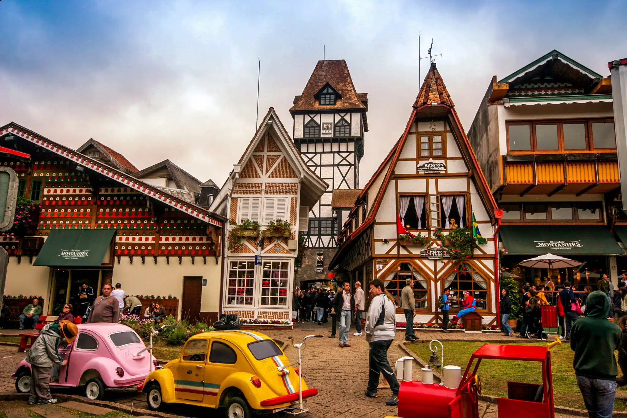 campos-do-jordao-brasil-vila-capivari-1